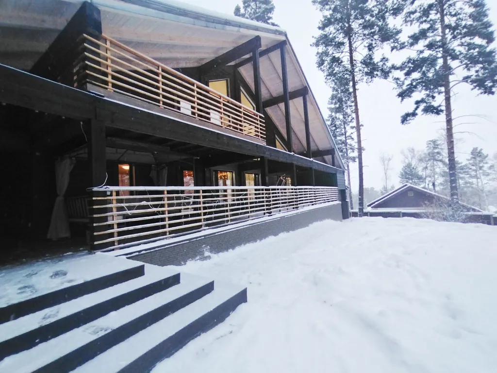 Шикарный дом среди сосен