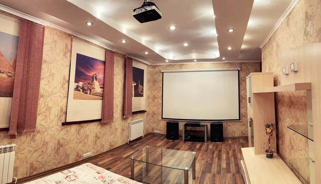 Двухэтажная квартира с кинотеатром в самом центре