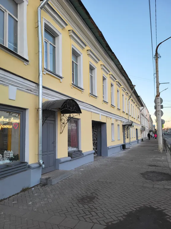 Уютная квартира в доме Братьев Гожевых