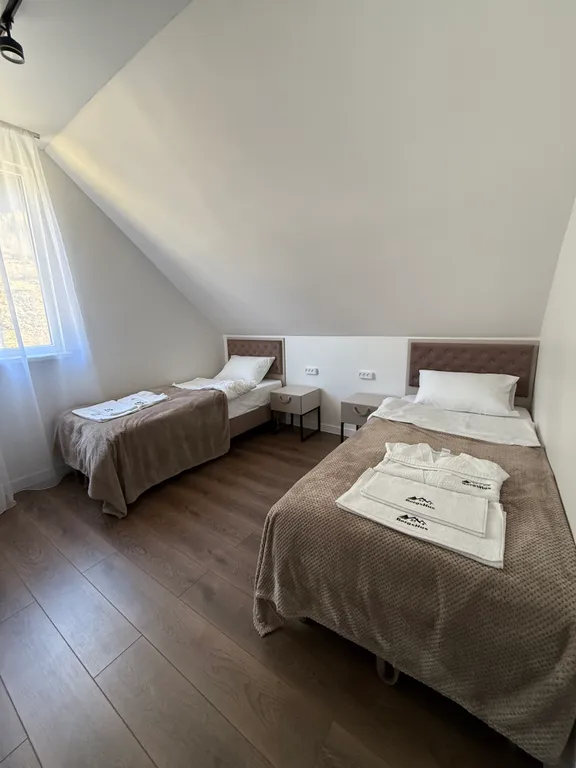 5-комнатный Дом