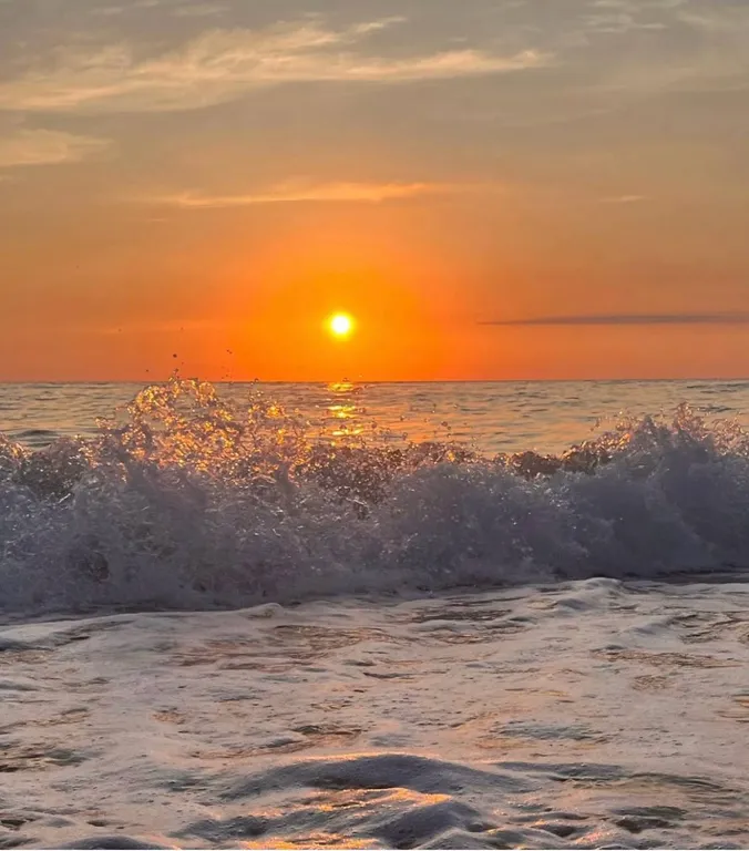 Апартаменты первая линия, Любимовка