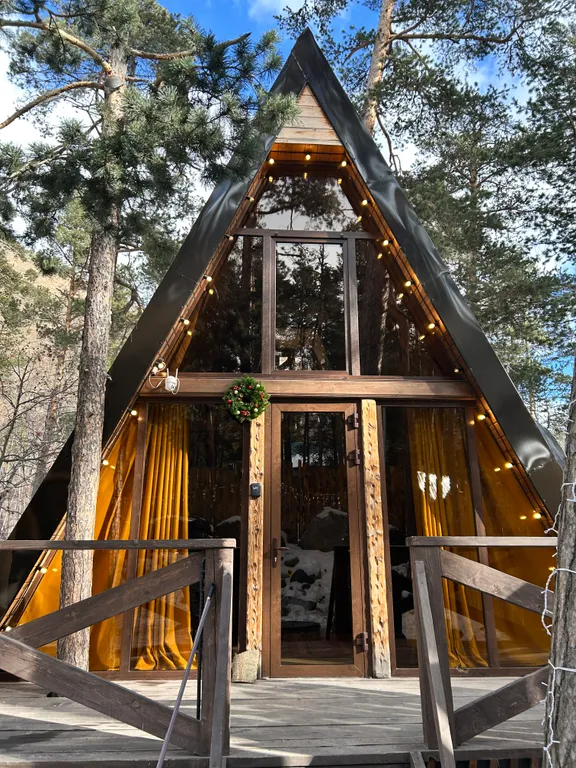 Коттедж Атмосферный А-фрейм в сердце соснового бора с видом на Эльбрус — аренда посуточно в Терскол