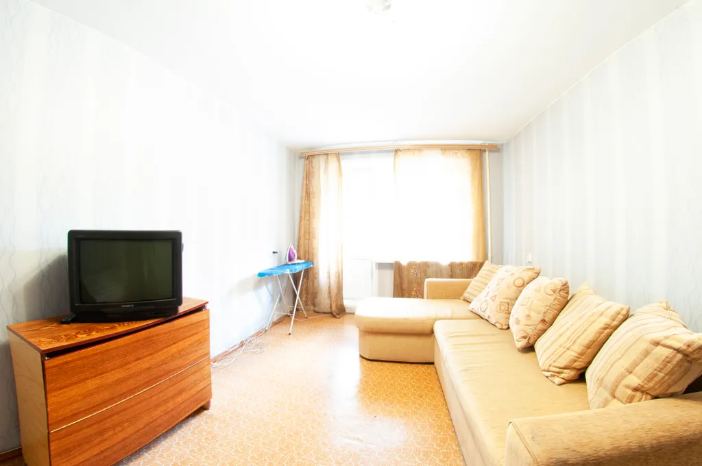 Квартира эконом класса в центре — аренда посуточно в Тюмень