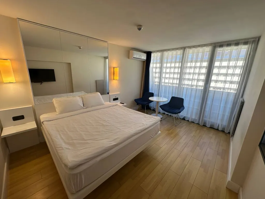 Апартаменты у моря с шикарным видом в Апарт-Отеле