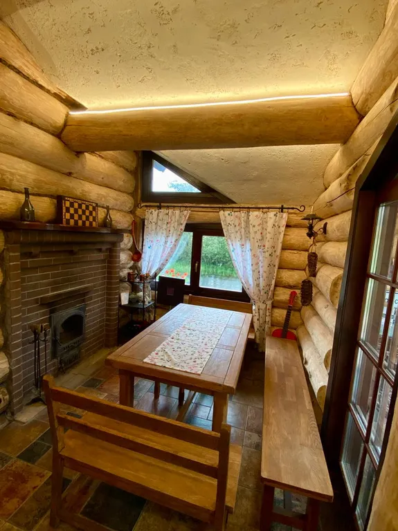 Большой дом у реки с баней в 2 часах от СПб