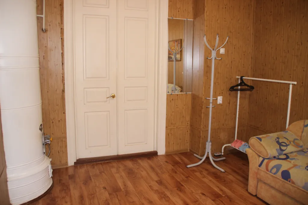 Квартира в Купеческом доме с видом на Красную набережную