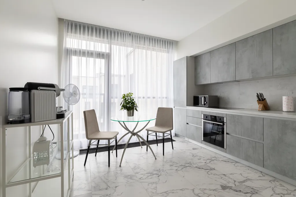 Охта Сьют 23