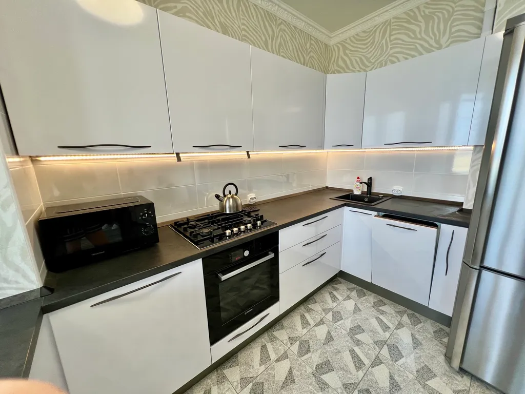 Квартира с видом на море и закат у пляжа