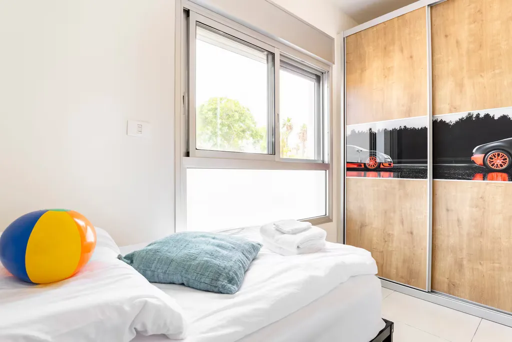 GW002 Gugel Waves Amazing Seaview & Garden Family Apartments