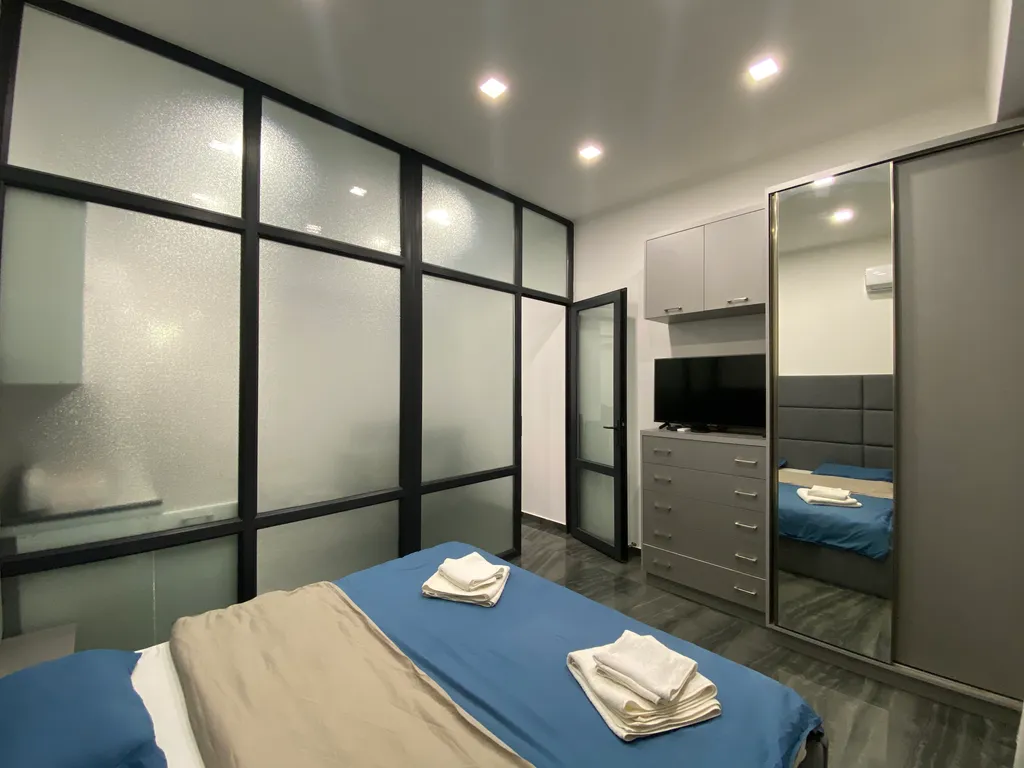 Красивая двухкомнатная квартира в центре города