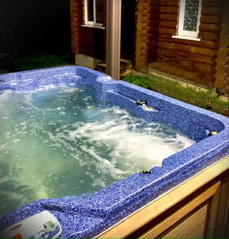 Коттедж Домик в деревне с джакузи — Раково