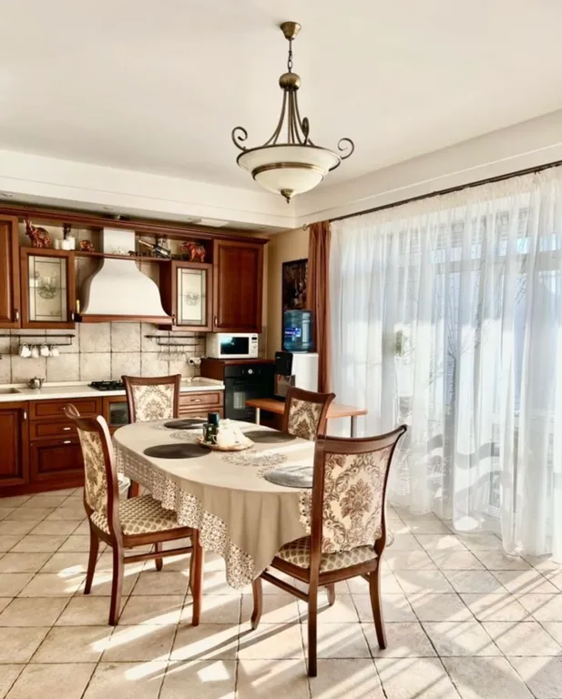 Коттедж у моря