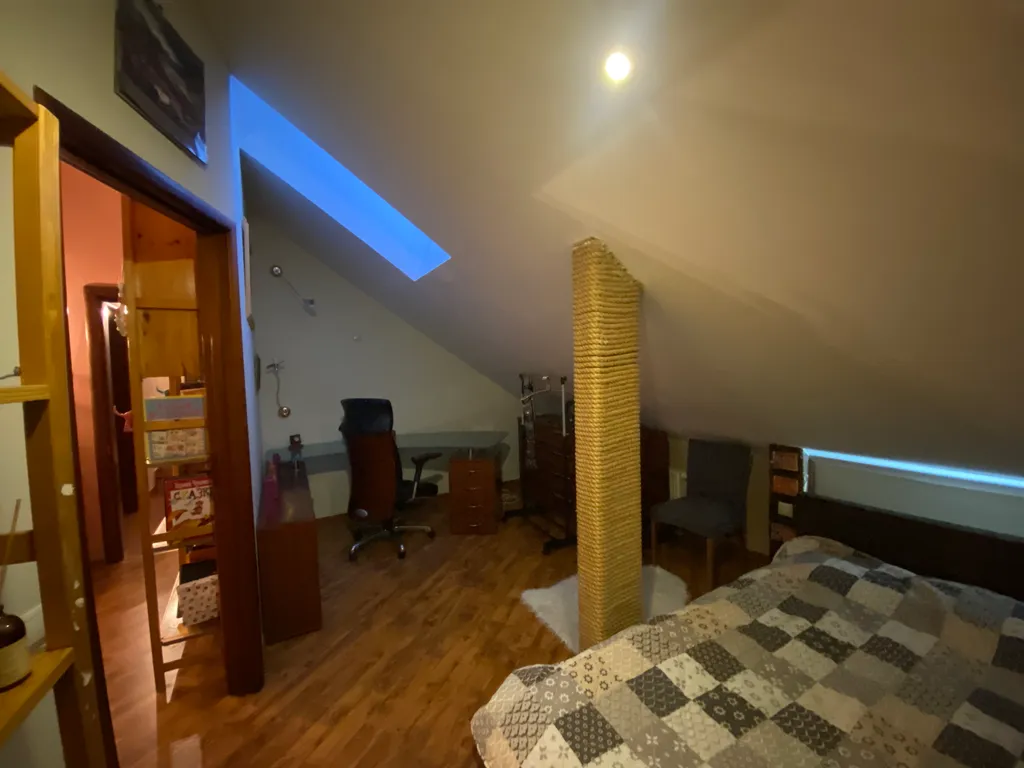 Коттедж с баней и джакузи рядом с горками