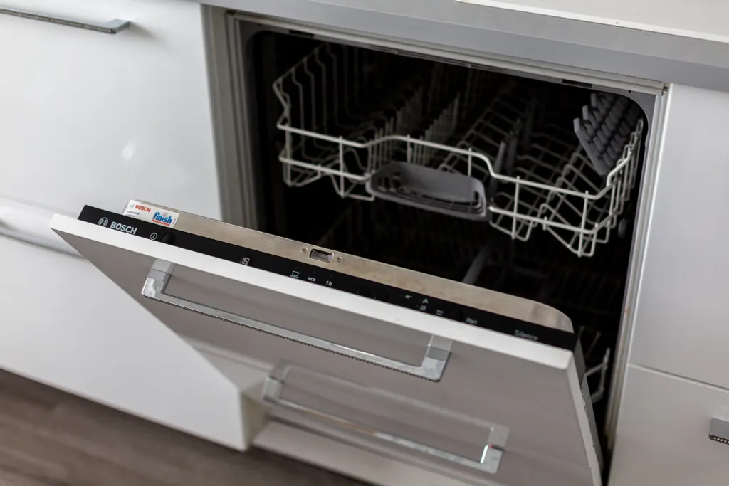 Шикарная квартира с тремя изолированными спальнями и двумя санузлами