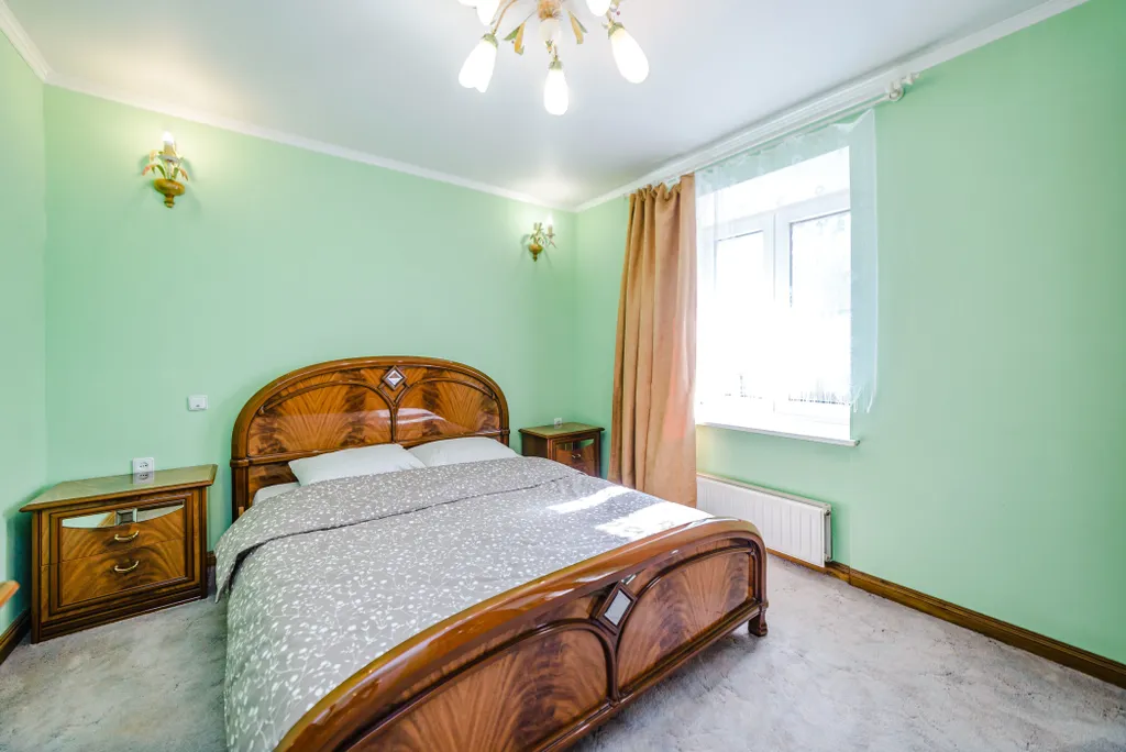 Коттедж Дом на юге Москвы с бассейном и сауной — Москва