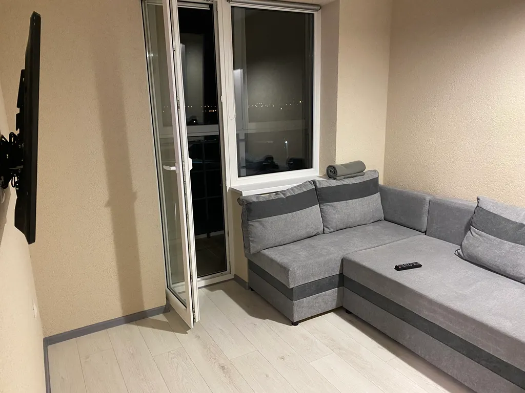 Квартира Счастливая, солнечная квартира на седьмом этаже — Сальское