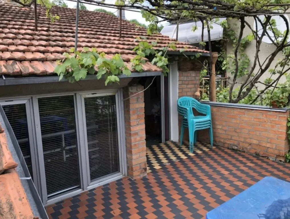 Коттедж Коттедж с уютным балконом-террасой — Кисловодск