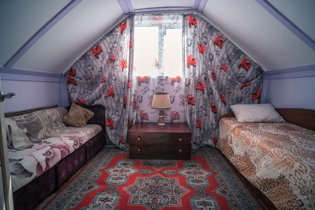 Дом у родника