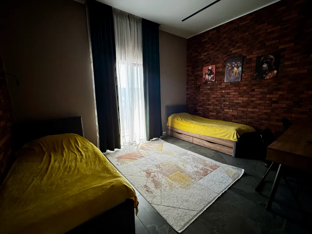 Дом в тихом месте, со своим минипляжем