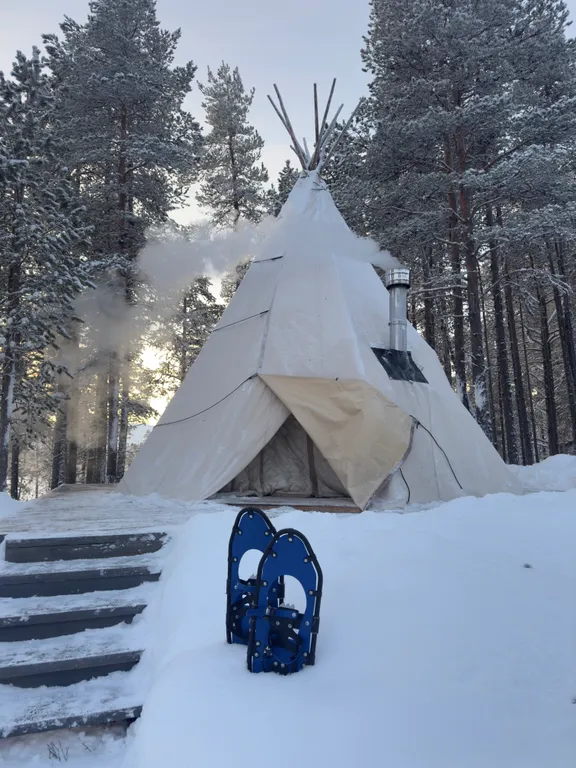 Чум с двуспальной кроватью