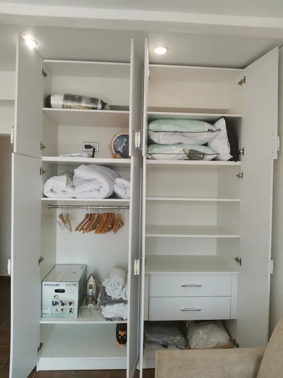 Квартира в греческом стиле с видом на море в центре города