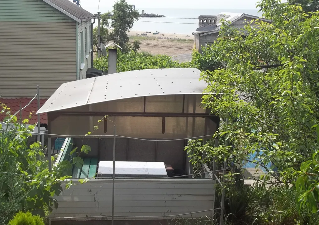 Небольшой двухместный номер у моря