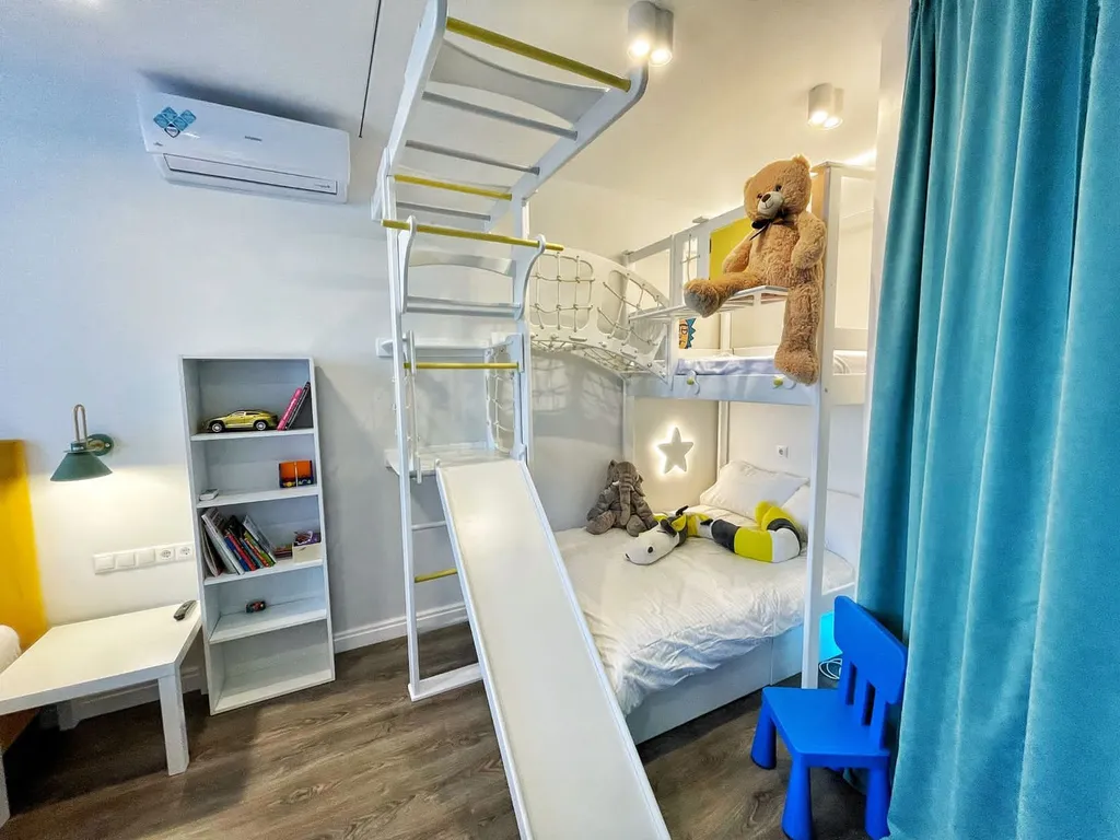 Солнечная квартира на самом берегу моря