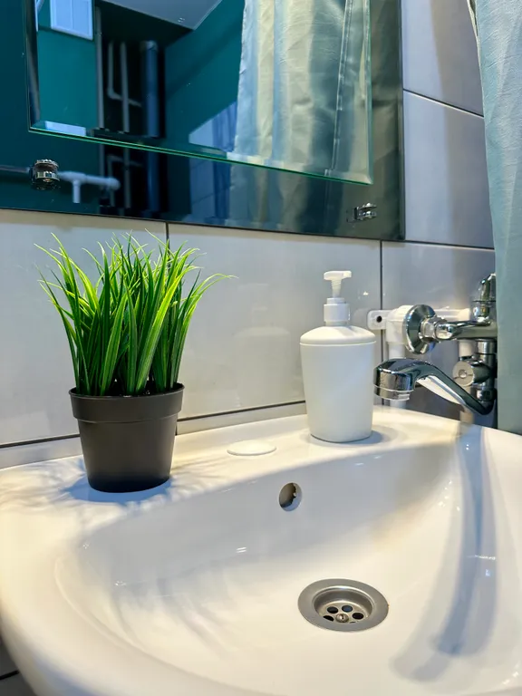 1-ая квартира в Нефтяниках с видом на Иртыш