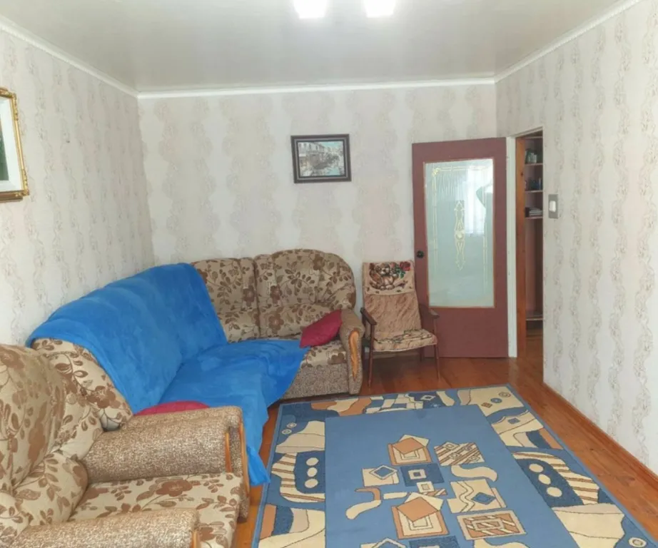 Двухкомнатная квартира в тихом районе, рядом с рекой Кама — аренда посуточно в Чистополь