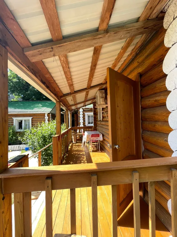 Двухкомнатный домик в 7 мин. от моря в тени деревьев с парковкой (№4)