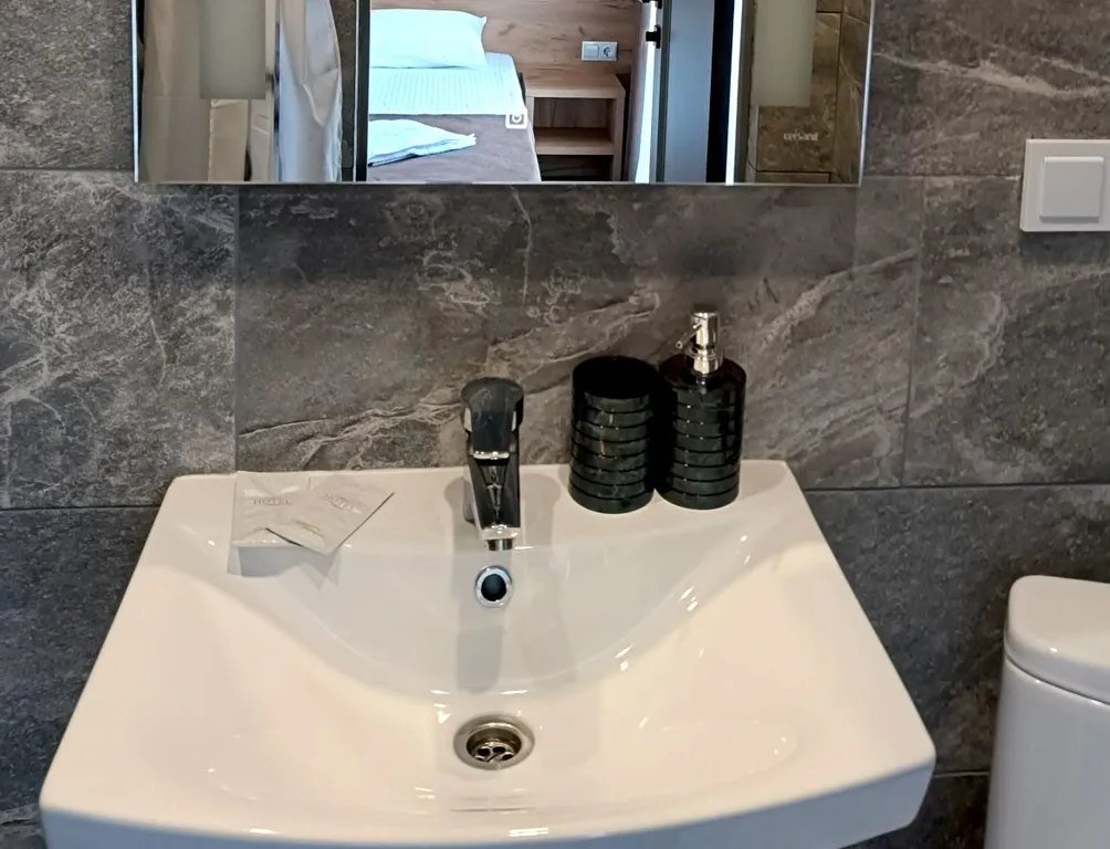 Двухместный номер с балконом с видом на фасад