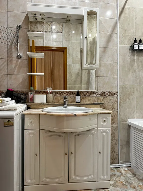 Квартира Трёхкомнатная квартира в Доме Писателей, Третьяковская галерея — Москва