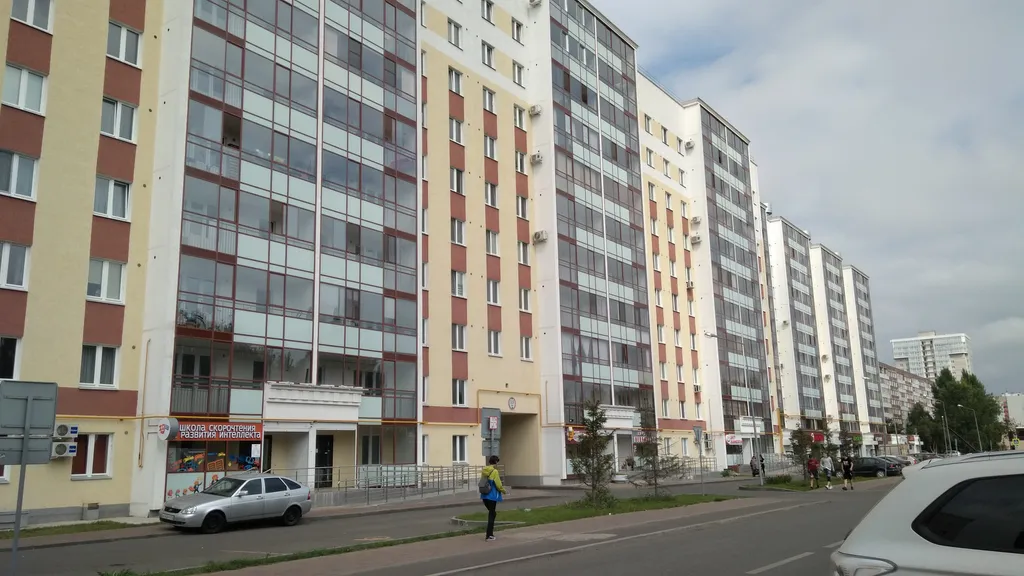 Двухкомнатная квартира возле Парка Победы