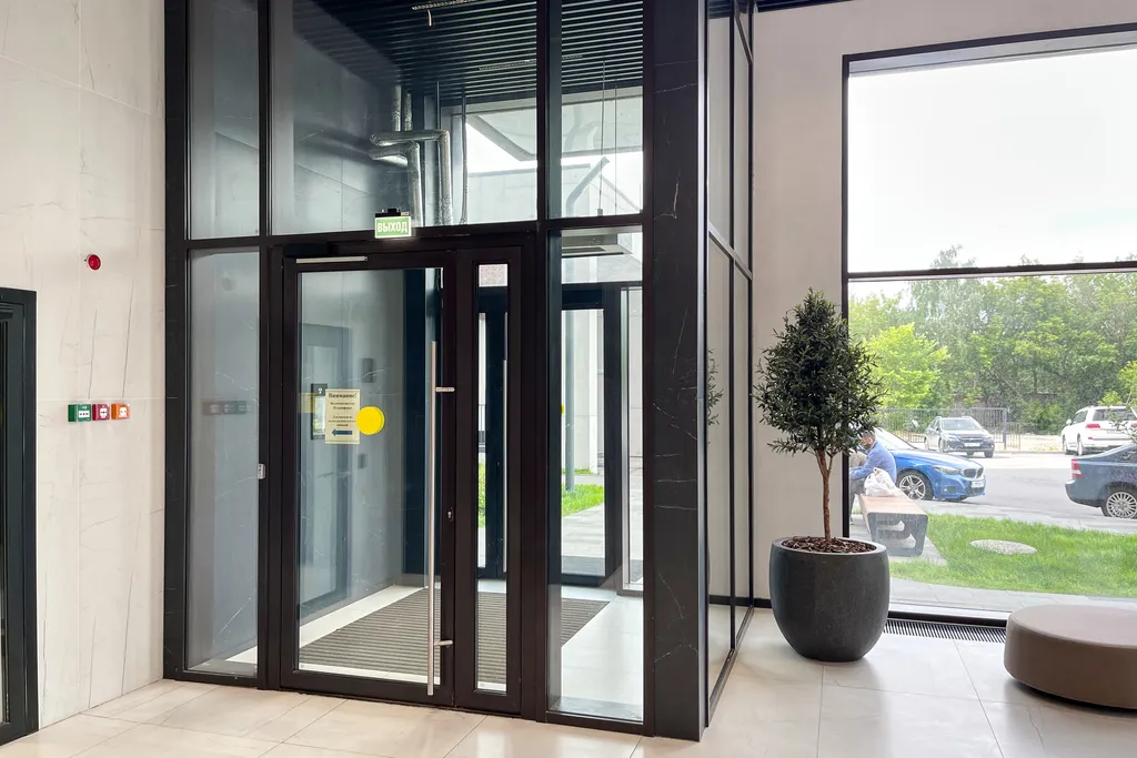 Трехкомнатная квартира Фэмили Терра с дизайнерским ремонтом