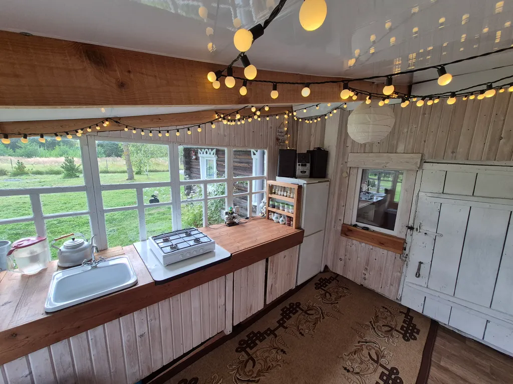 Деревенский дом, как в детстве, у реки Березена