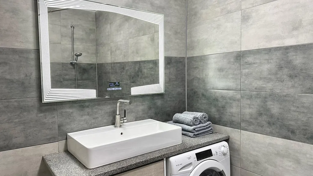 Двухкомнатная квартира в самом центре города, рядом с институтом ФСИН