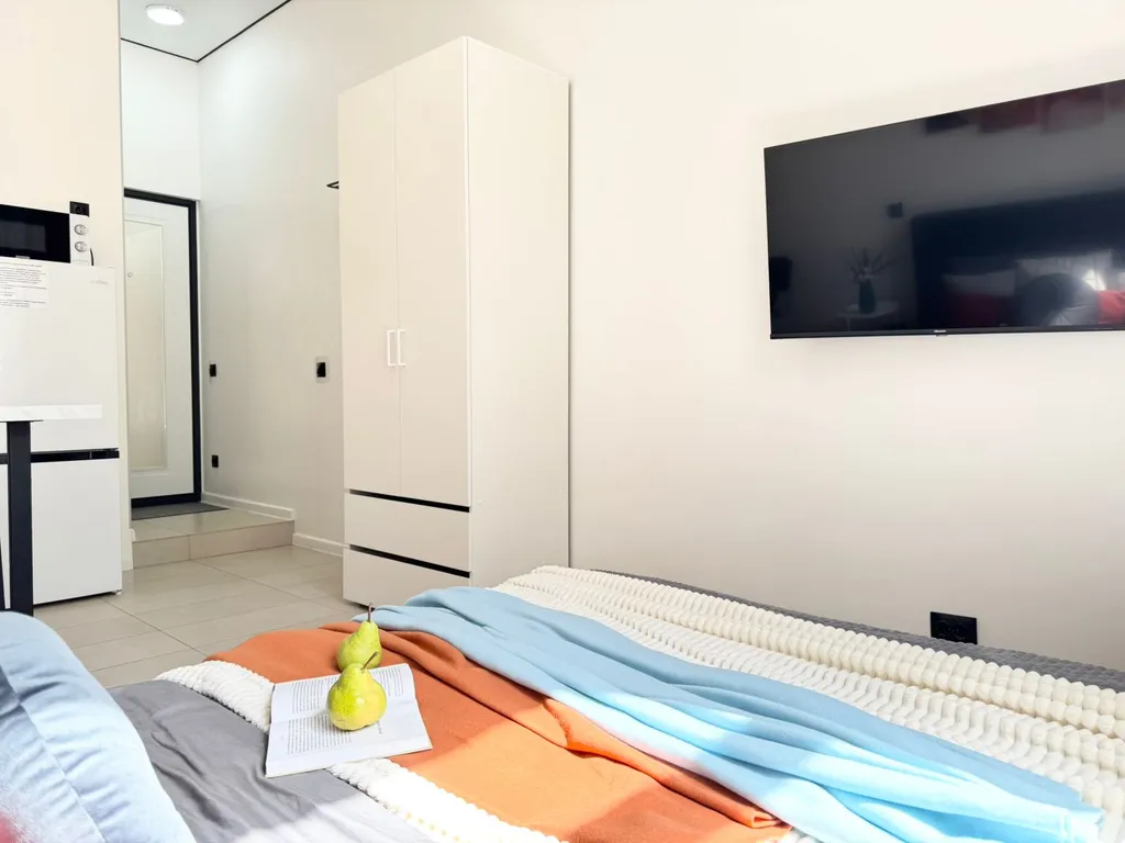 Студия с дизайнерским ремонтом