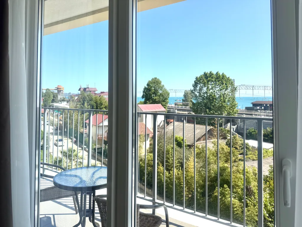 Двухкомнатная квартира с прямым видом на море в ЖК Каравелла Портигали