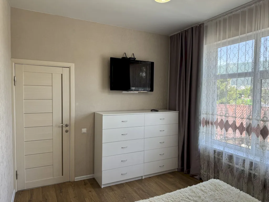 Квартира 1-к квартира у моря с видом на горы - центр — Геленджик