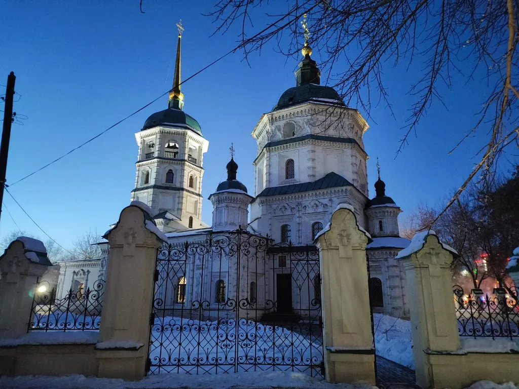 2х ком квартира, до 6 человек. 5й Армии 10. Набережная Ангары