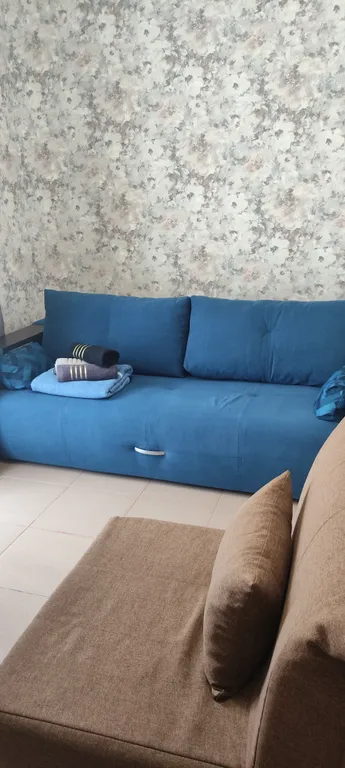 Семейный двухкомнатный номер с изолированными комнатами и с балконом