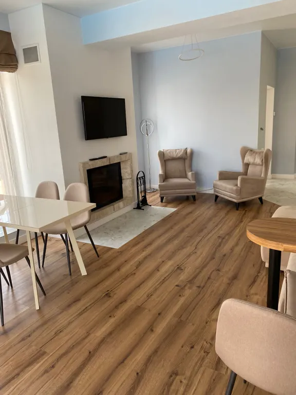 Коттедж с бассейном