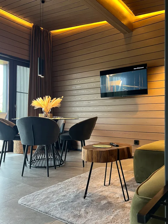 Дом на озере