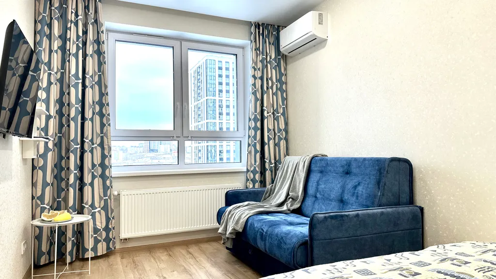 Новая 1-к квартира в ЖК «Парма», по соседству с ТРК Планета — аренда посуточно в Пермь