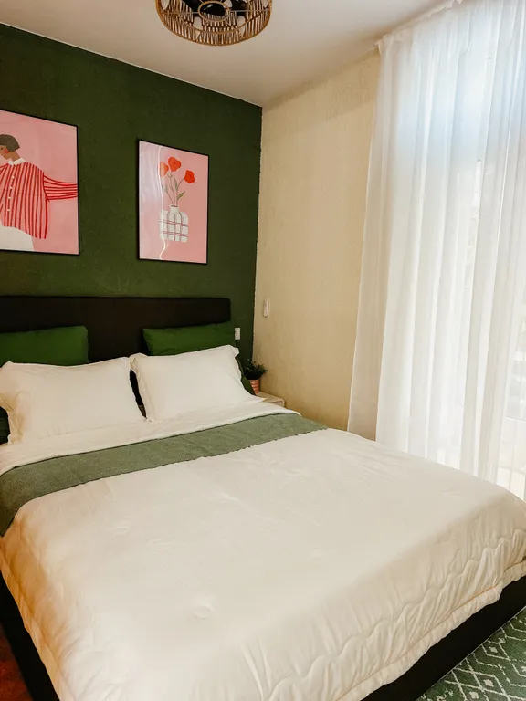 Отдельный дом с баней, террасой,джакузи, парковкой и мангальной зоной