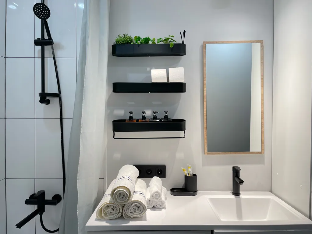 Видовая и стильная квартира в стиле Сканди с виниловым проигрывателем