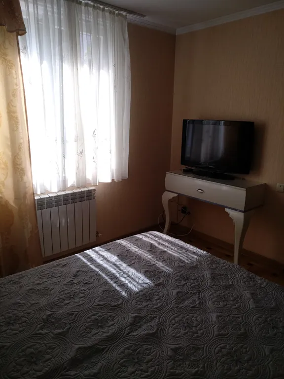 Коттедж Домик над речкой — Кисловодск