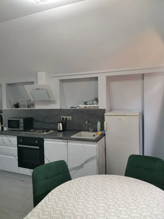 Современная студия с евроремонтом