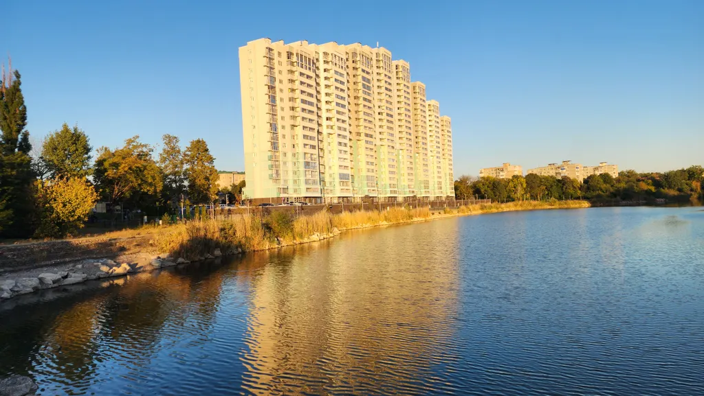 Квартира Дизайнерские апартаменты с видом на озеро. — Краснодар