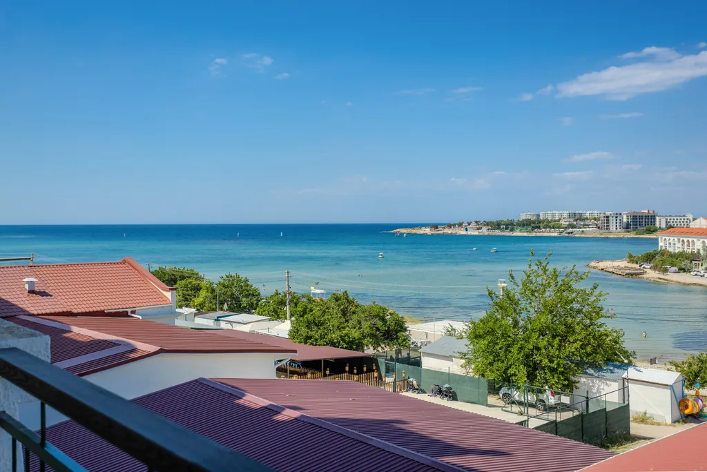Двухкомнатный люкс с видом на море